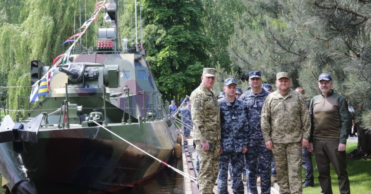 Відомий журналіст висміяв російський фейк про Залужного