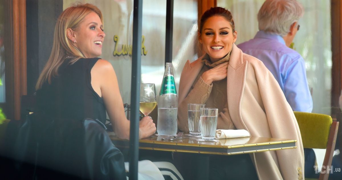 Олівія Палермо і Нікі Гілтон