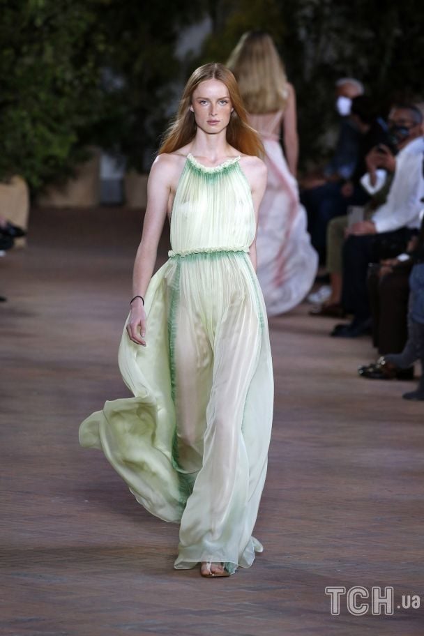 Колекція Alberta Ferretti прет-а-порте сезону весна-літо 2021 / © East News