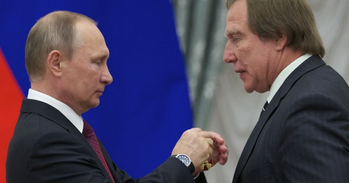 В Швейцарии осудили 4 банкиров за перевод денег на счет кума Путина
