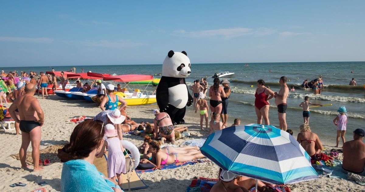 Відпустка під час пандемії: українцям порадили, як безпечно відпочити біля моря