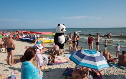 Відпустка під час пандемії: українцям порадили, як безпечно відпочити біля моря