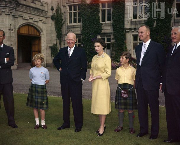 Королева Єлизавета II та президент Ейзенхауер у Балморалі / © Associated Press