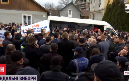 Скандальные выборы на Прикарпатье: Шевченко призывает СНБО вмешаться