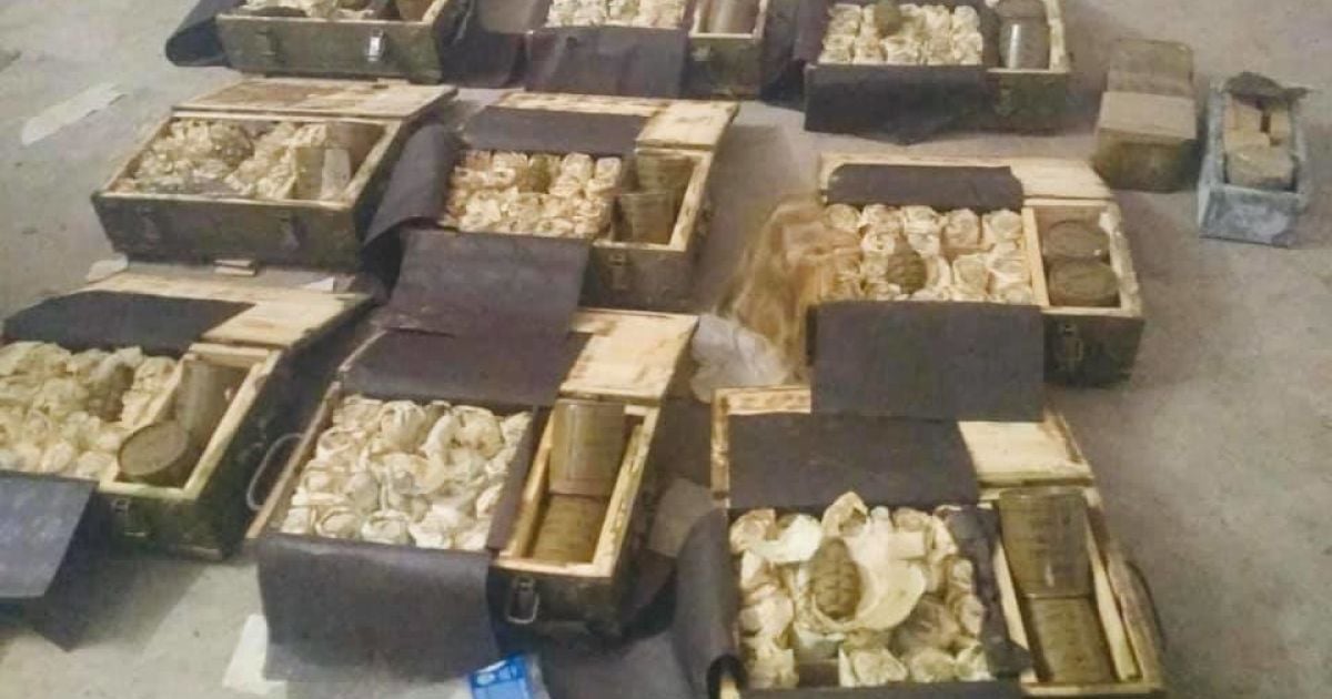 На Чернігівщині військовий пенсіонер тримав у гаражі майже 200 бойових гранат