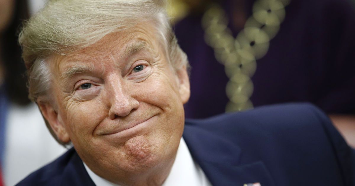 "Почуваюся ліпше, ніж 20 років тому": хворий на коронавірус Трамп заявив, що сьогодні його випишуть з лікарні