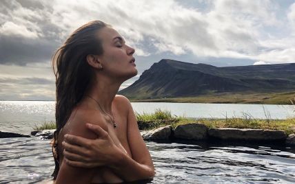 Страстный "ангел": Жозефин Скривер позировала топлес на отдыхе в Исландии