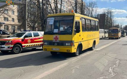 С Броварского района Киевской области начали эвакуацию людей: фото, видео