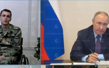 Роспропаганда показала, як покалічений окупант зі сльозами дякує Путіну, що "забрав Донбас" (відео)