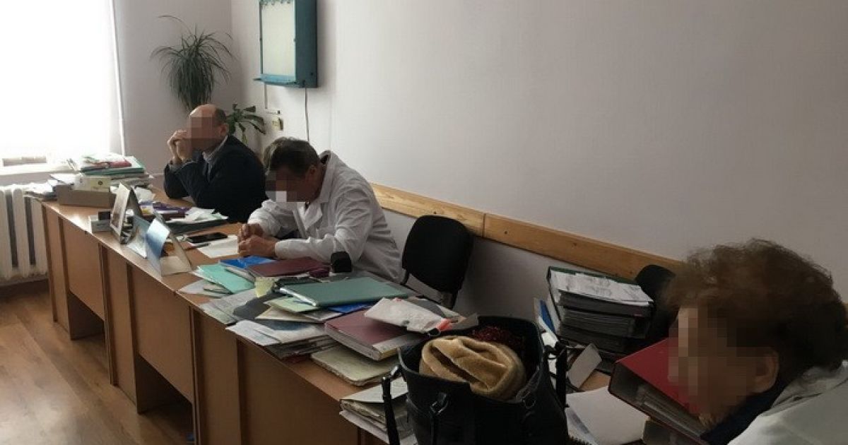 СБУ у Львові викрила медиків, які вимагали 50 тис. грн за інвалідність