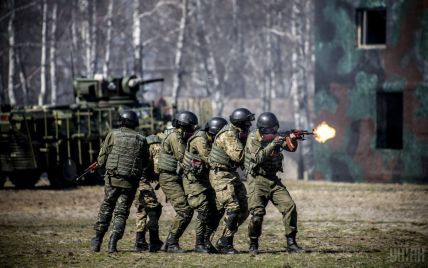 За два роки в Україні загинули 180 бійців Нацгвардії - Порошенко
