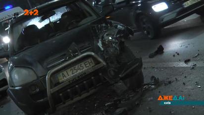 П’яний водій накинувся з кулаками на постраждалих після ДТП у Києві