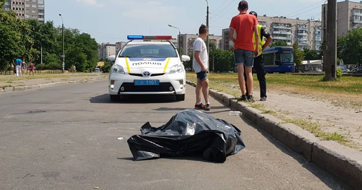 У Києві під час поїздки на велосипеді помер 74-річний чоловік