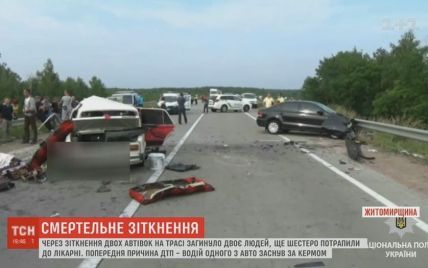 Сон за рулем: двое людей погибли из-за аварии на Житомирщине