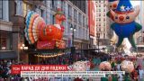 Во время грандиозного парада в Нью-Йорке Санта-Клаус открыл сезон рождественских праздников