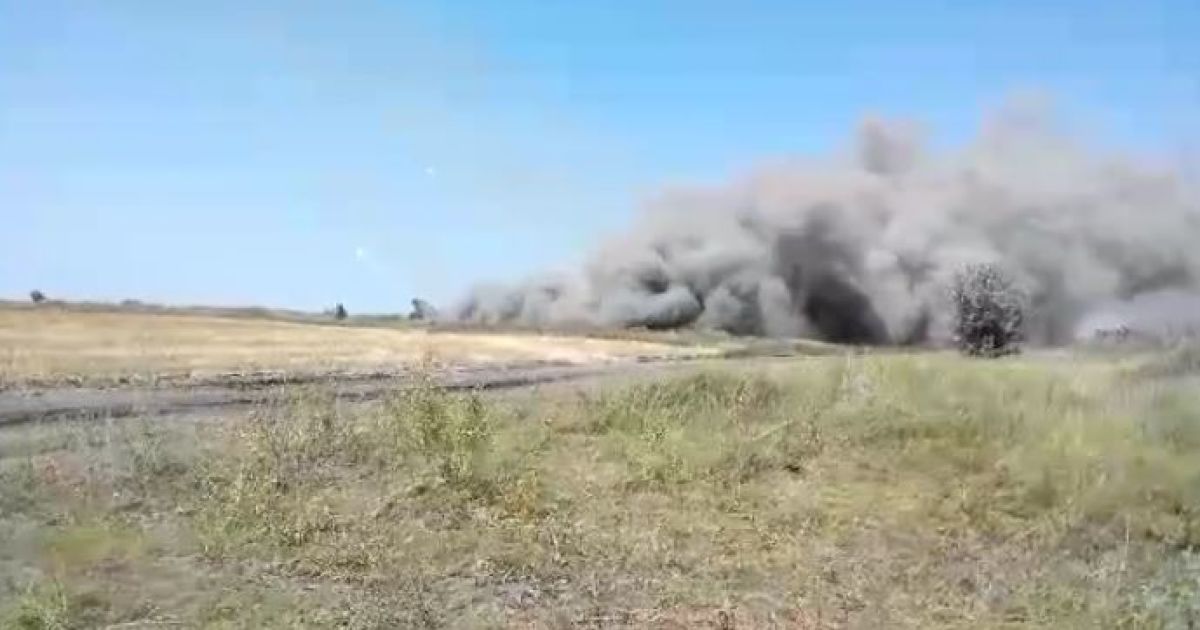 Украинская артиллерия уничтожила вражеские склады