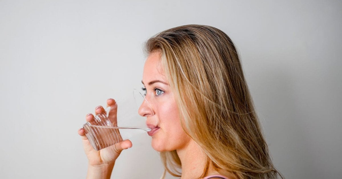 Коли пити воду, щоб схуднути