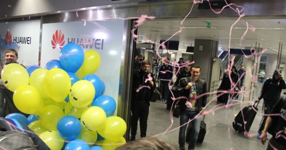 Встреча сборной Украины после выхода на Евро-2016 / © Проспорт