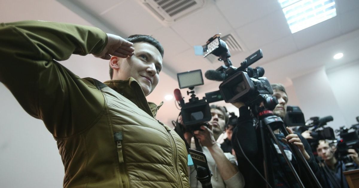 Савченко рассказала, как придумывала сюрреалистические идеи теракта для агента из АП