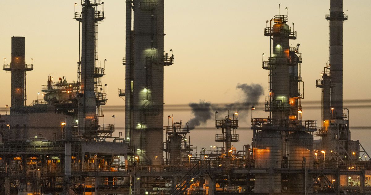 НПЗ / Ілюстративне фото