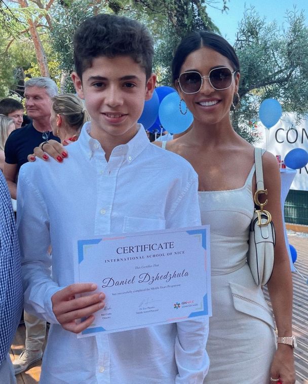 Санта Дімопулос з сином / © instagram.com/santadimopulos