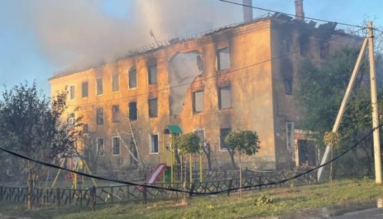 Ракетний удар окупантів по Кураховому: з'явилися кадри ліквідації наслідків (відео)