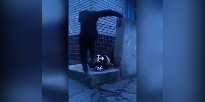 В Запорожской области подросток ногами избил другого на камеру