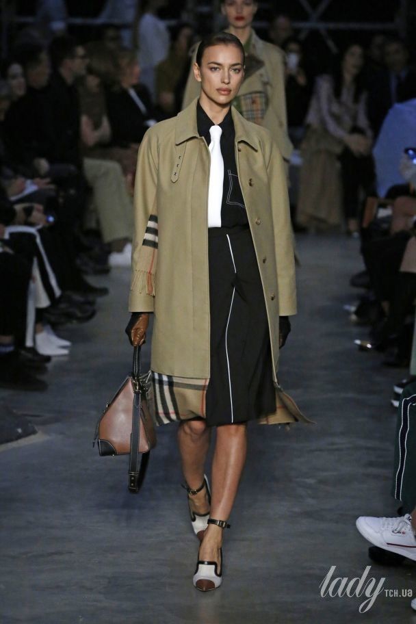 Колекція Burberry прет-а-порте сезону осінь-зима 2019-2020 / © East News