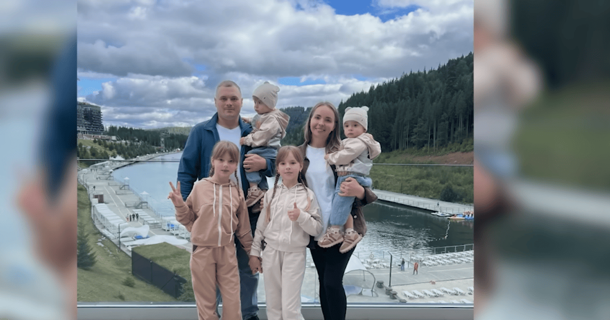 Неймовірна історія з Буковини: Марія Малиш народила другу пару двійнят через вісім років після першої