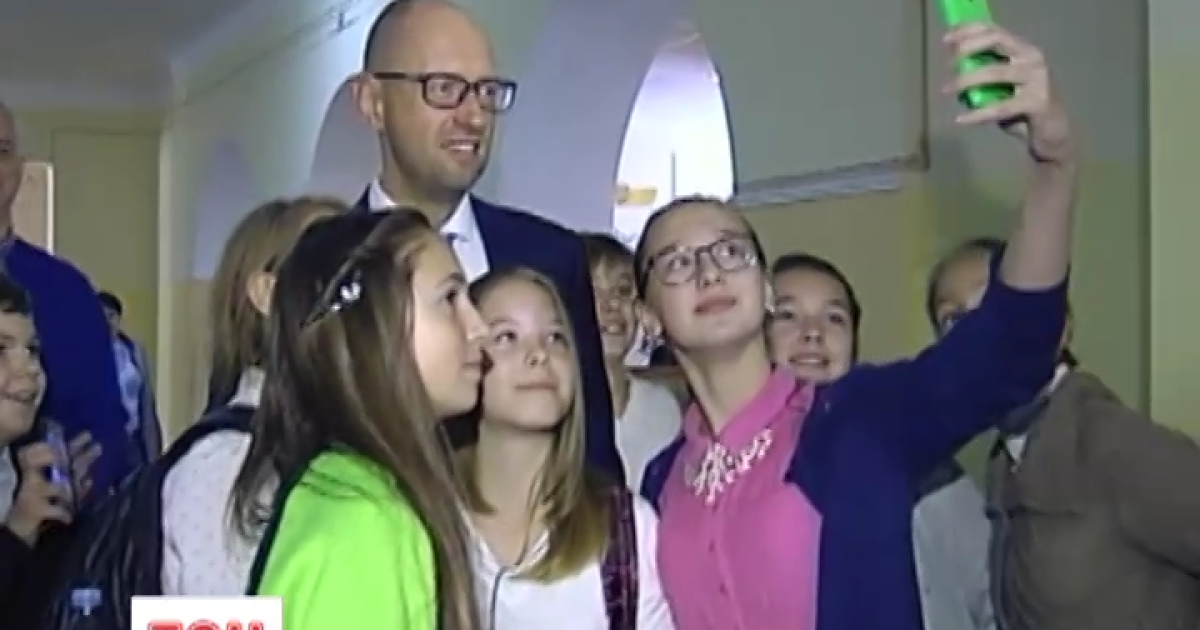Яценюк побував у 148-й школі