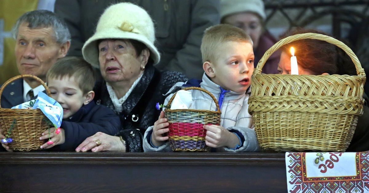 В мире отмечают Воскресение Христово по григорианскому календарю