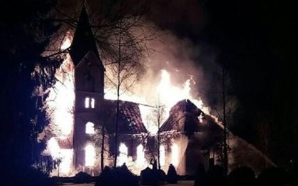 У Фінляндії напередодні Великодня вщент згоріла церква