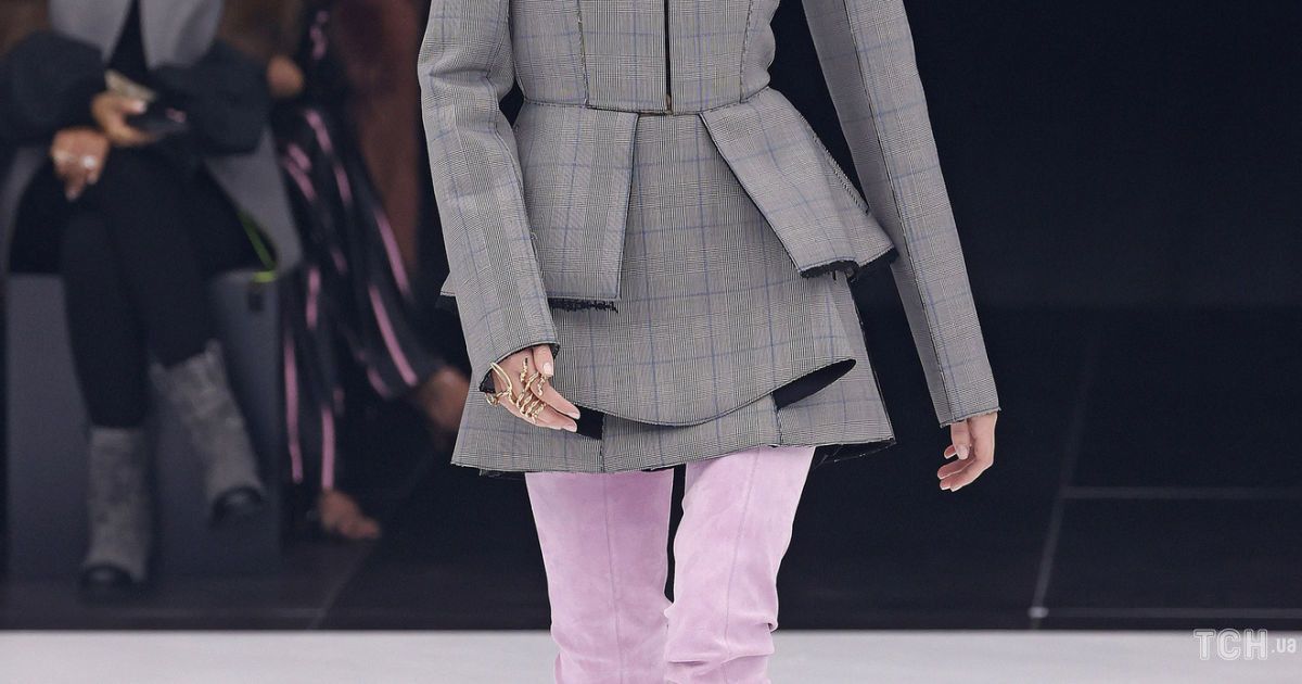 Колекція Givenchy прет-а-порте сезону весна-літо 2022 / © East News