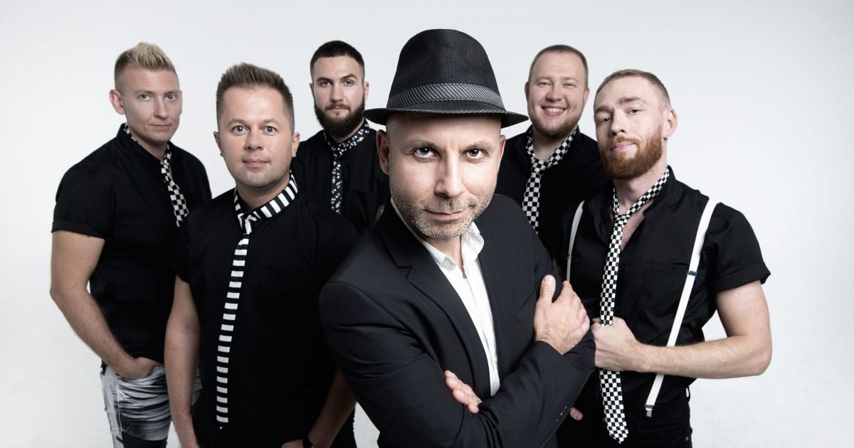 В новом сингле лидер группы Mad Heads после двухлетнего перерыва раскрыл причины своего переезда
