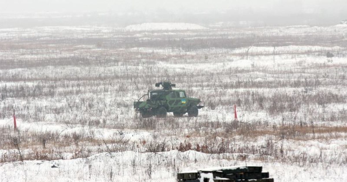 На Черниговщине опробовали новую военную технику / © facebook.com/theministryofdefence.ua