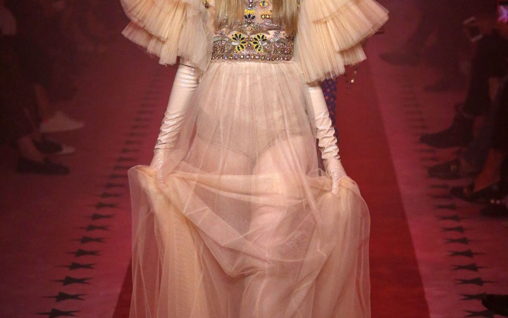 Коллекция Gucci прет-а-порте сезона весна-лето 2017 / © East News