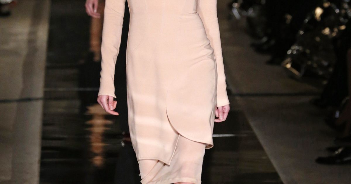 Коллекция Givenchy прет-а-порте сезона весна-лето 2017 / © East News