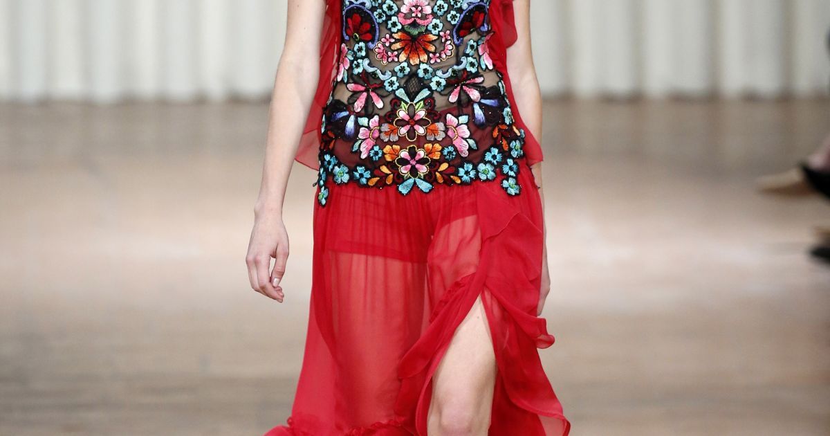 Коллекция Alberta Ferretti прет-а-порте сезона весна-лето 2017 / © East News