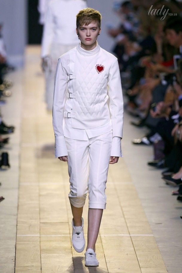 Коллекция Christian Dior прет-а-порте сезона весна-лето 2017 / © East News