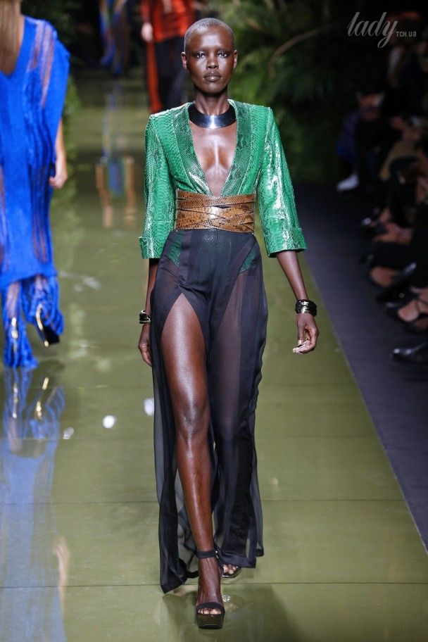 Коллекция Balmain прет-а-порте сезона весна-лето 2017 / © East News