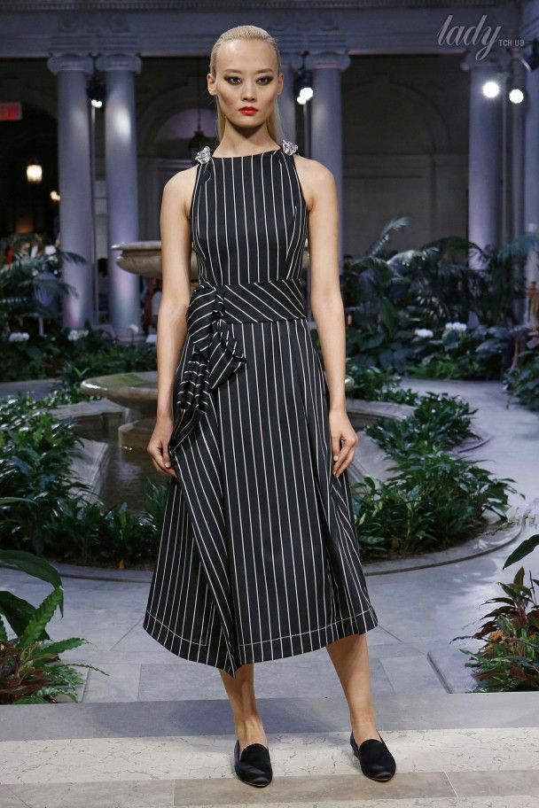 Коллекция Carolina Herrera прет-а-порте сезона весна-лето 2017 / © East News
