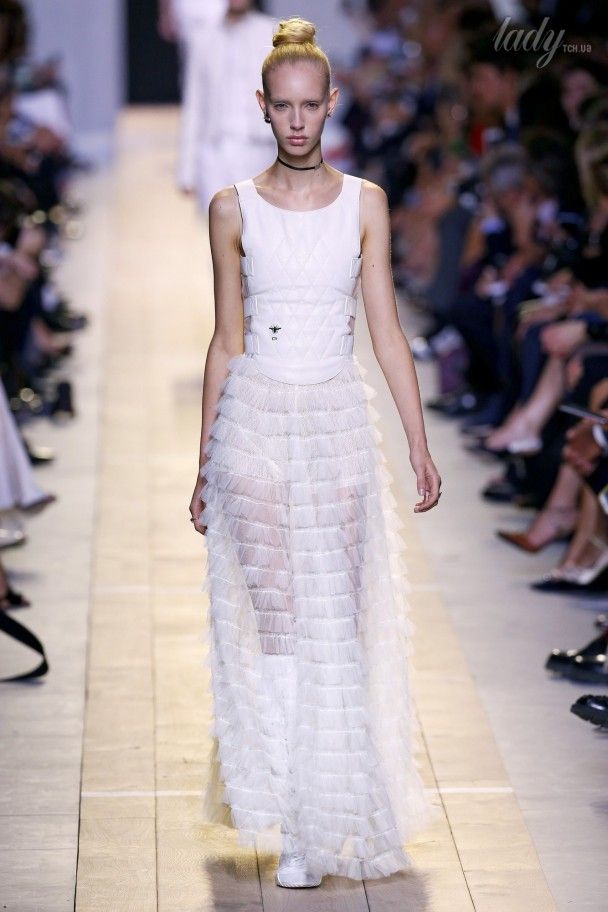 Коллекция Christian Dior прет-а-порте сезона весна-лето 2017 / © East News