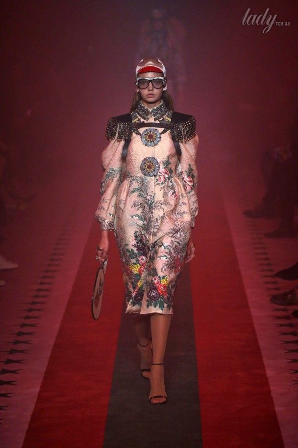 Коллекция Gucci прет-а-порте сезона весна-лето 2017 / © East News