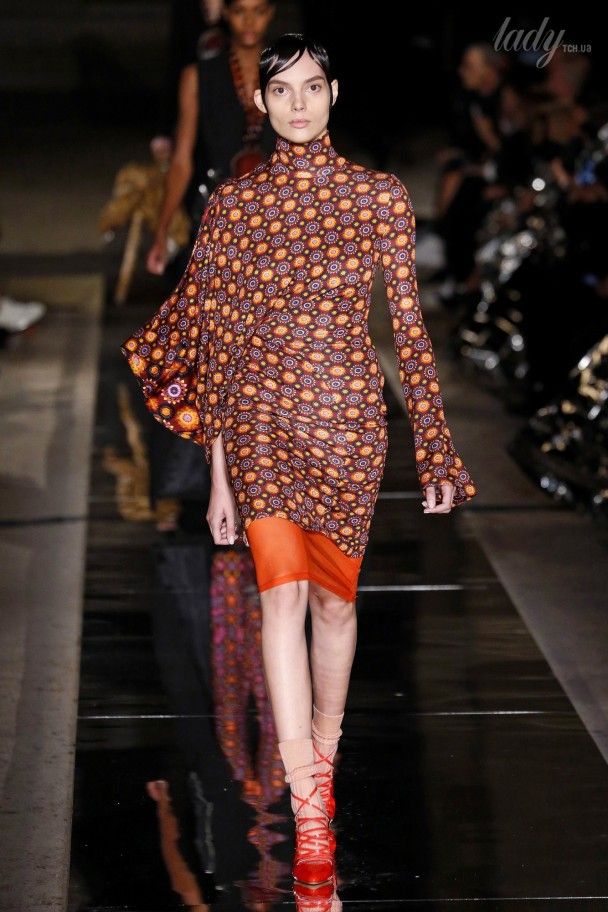 Коллекция Givenchy прет-а-порте сезона весна-лето 2017 / © East News