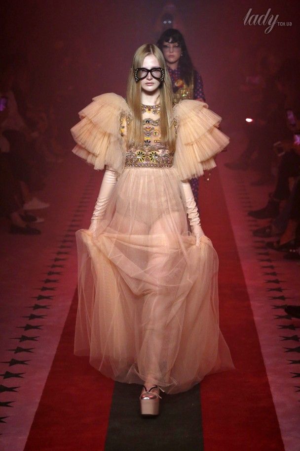 Коллекция Gucci прет-а-порте сезона весна-лето 2017 / © East News