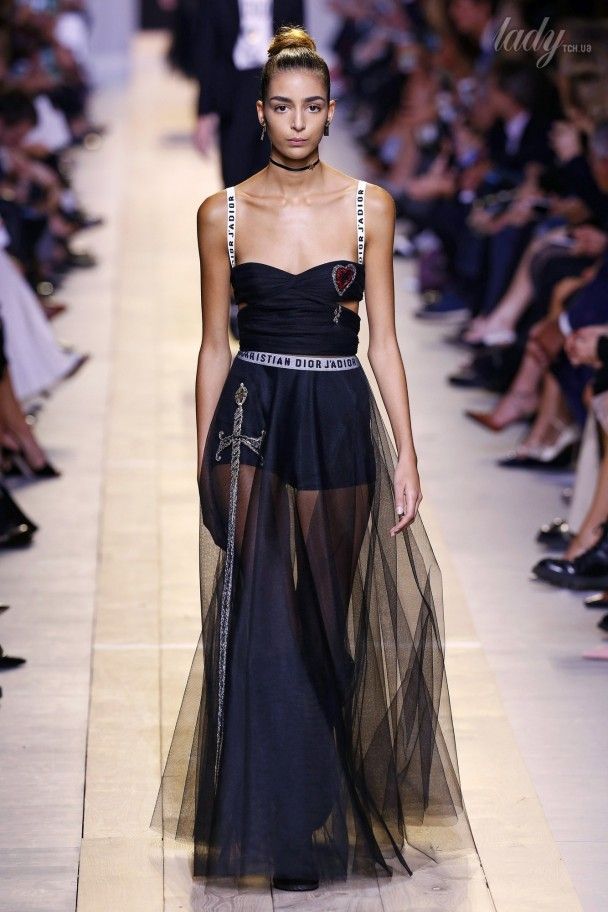 Коллекция Christian Dior прет-а-порте сезона весна-лето 2017 / © East News