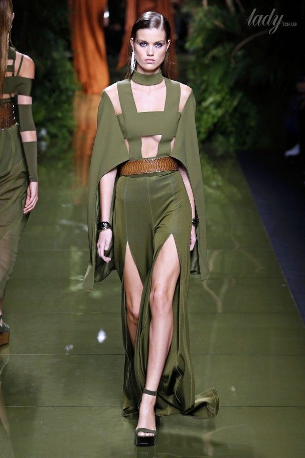 Коллекция Balmain прет-а-порте сезона весна-лето 2017 / © East News