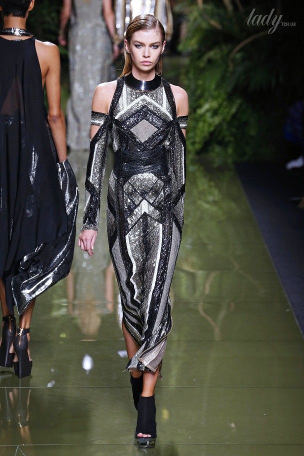 Коллекция Balmain прет-а-порте сезона весна-лето 2017 / © East News