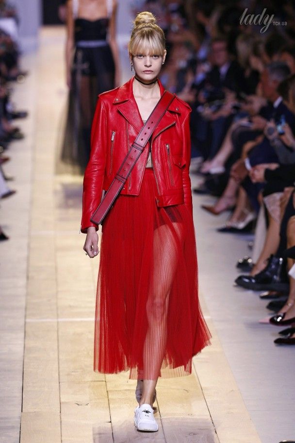 Коллекция Christian Dior прет-а-порте сезона весна-лето 2017 / © East News