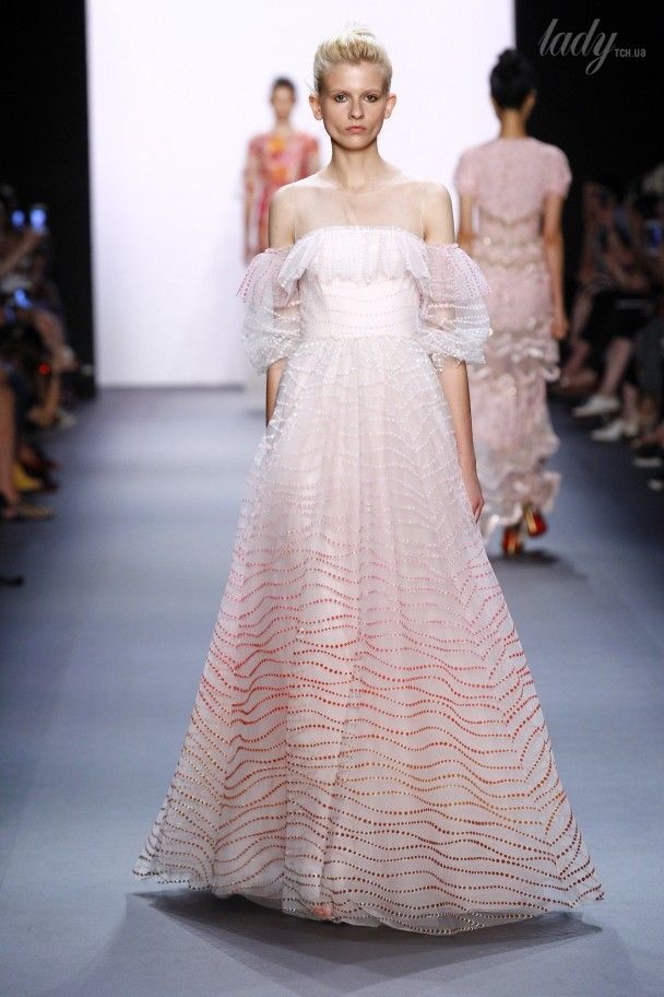 Коллекция Jenny Packham прет-а-порте сезона весна-лето 2017 / © East News